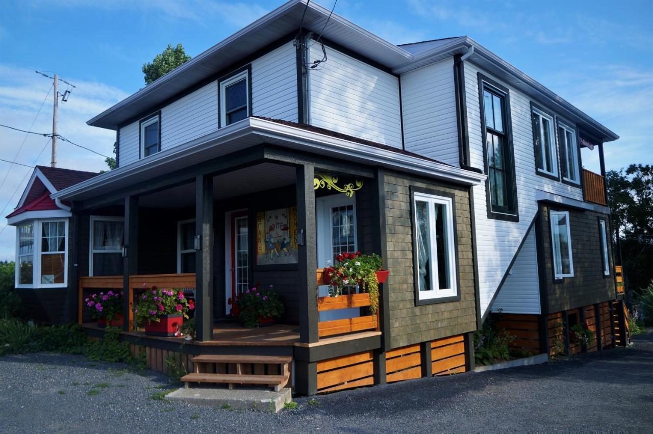 Cabano Gite Grand Moment Bed & Breakfast エクステリア 写真