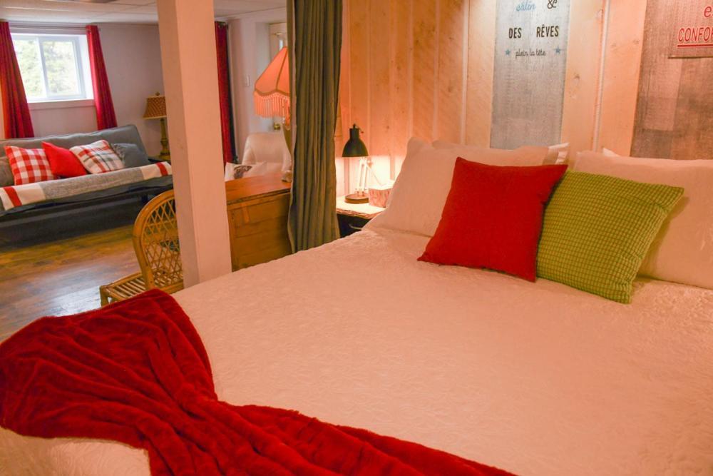Cabano Gite Grand Moment Bed & Breakfast エクステリア 写真